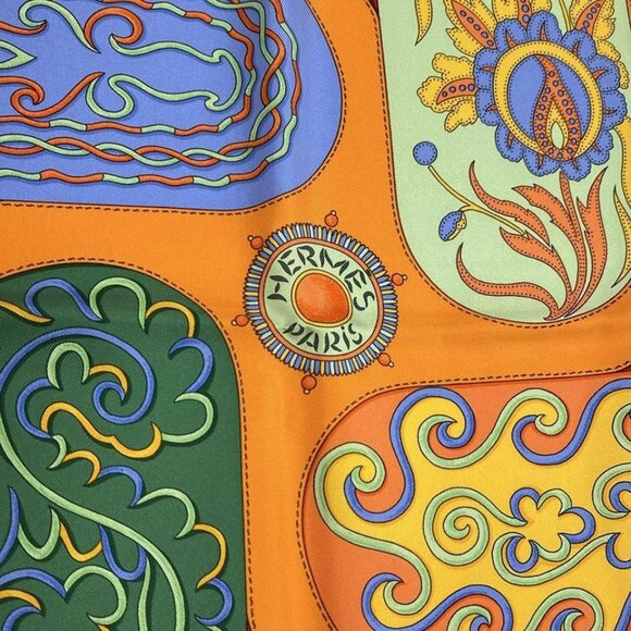 HERMES Carre Pink Orange Multi Silk - Scarf 403-071325 - Picture 2 of 5